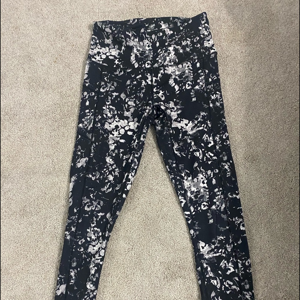 Gaiam leggings! Never worn